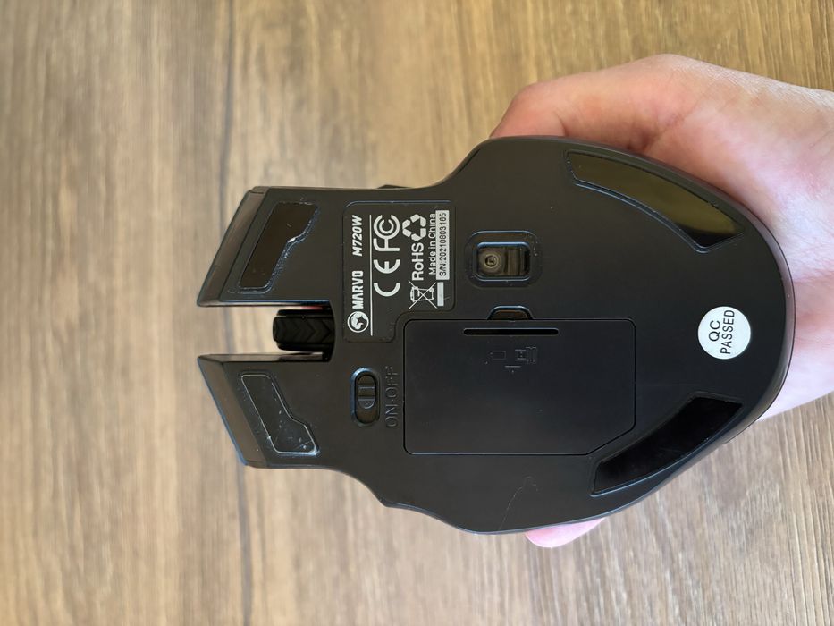 Лаптоп Lenovo V15