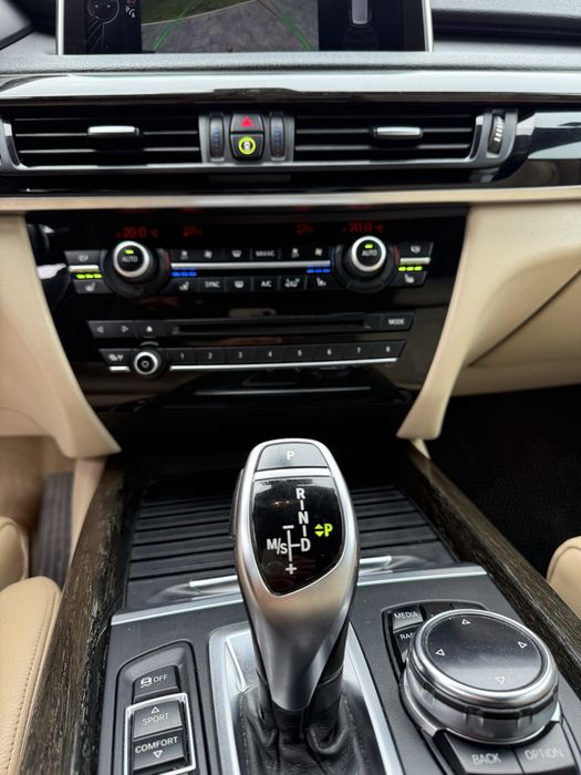 Bmw X5 3.0 diesel 258 cai M pack 2015