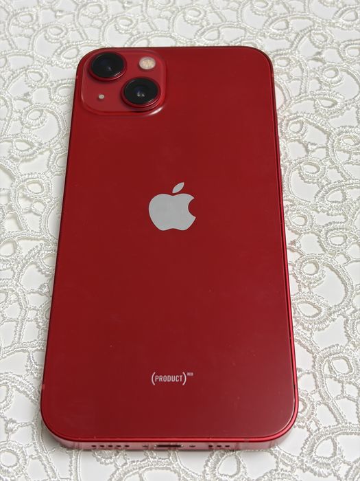 Vând Iphone 13 red edition.