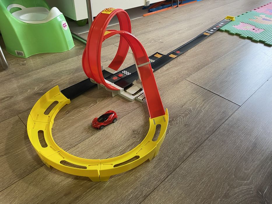 Писта 'Ferrari Race & Play Go Gears Burago'