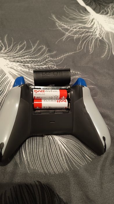 Controller Xbox One / Series Ediție limitata - Gears 5 (Kait Diaz)