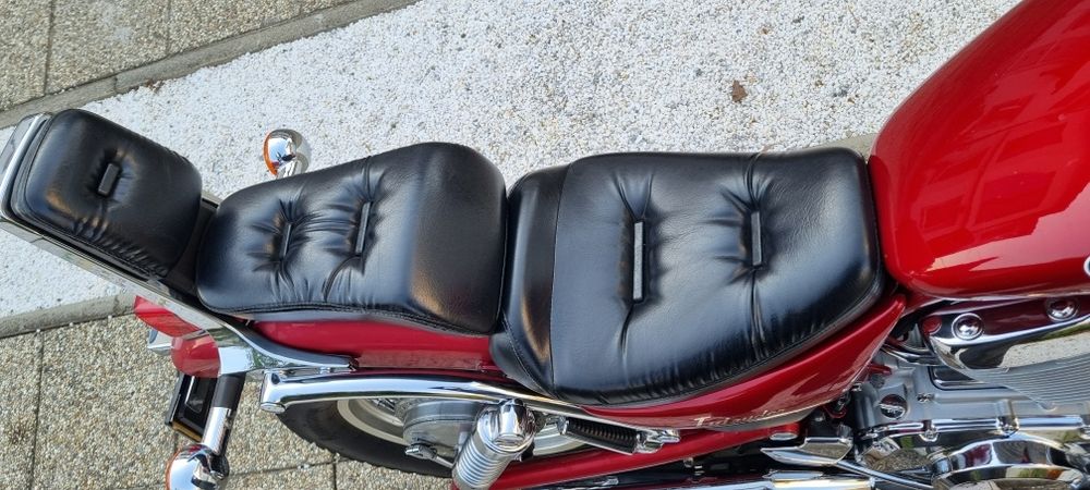 Motocicleta Suzuki Intruder VS800 93