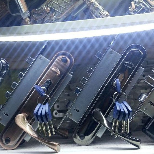 Zamok ochish  24/7  eshik ochish  24/7 zamok oʻrnatish remont qilish