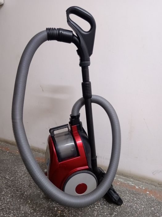 Продаётся пылесос SAMSUNG