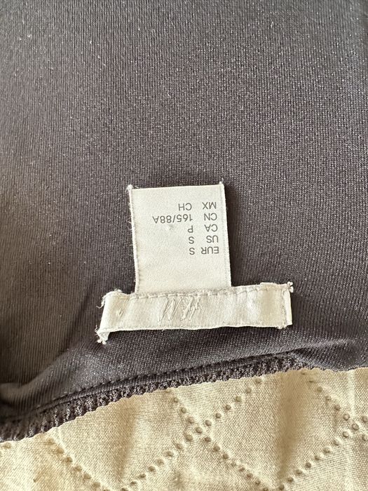 Черна, елегантна блуза