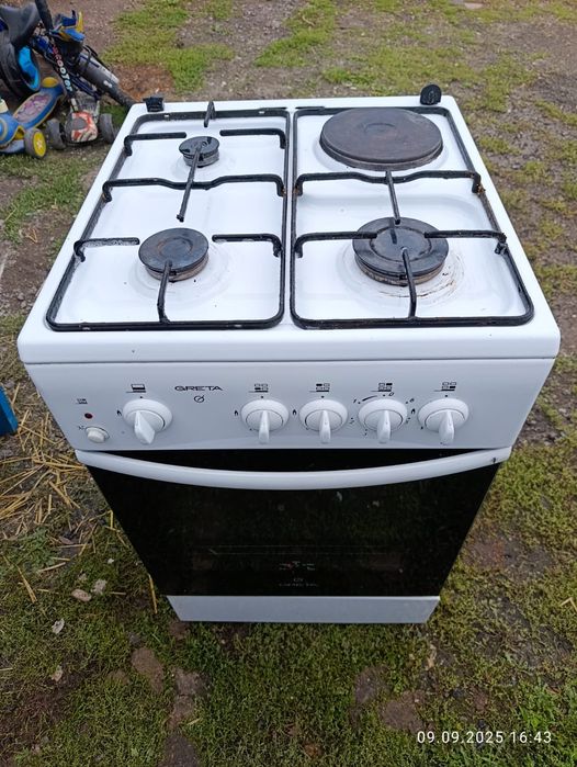 Продам газ плиту