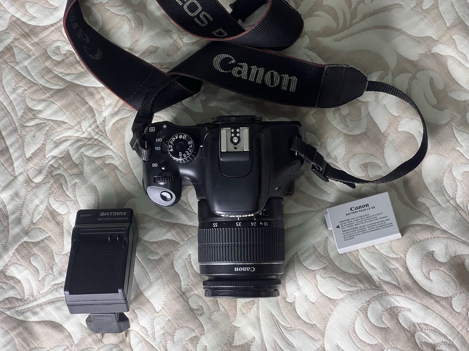 Срочно продаю canon 550d в неплохом состоянии