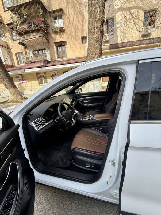 BYD Champion Hybrid (Аренда с выкупом)