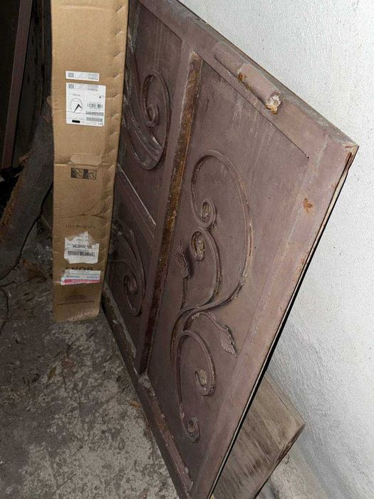 Ворота и дверь металлическая