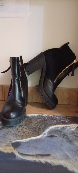 Ботинки 39 размер