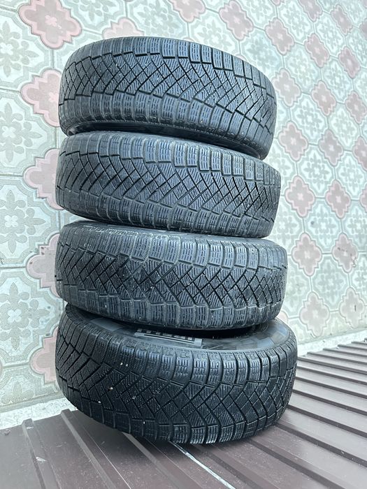 (Pirelli) продам комплект зимней резины р15
