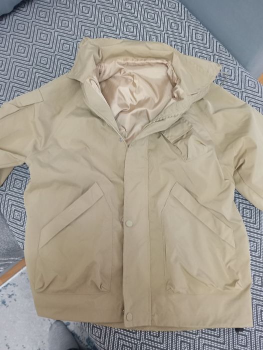 Продам детскую ветровку