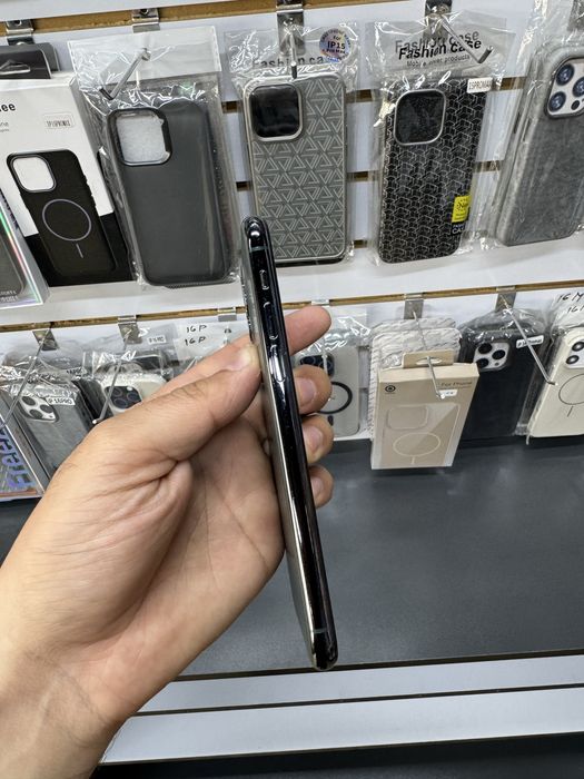 iphone 11 pro. 256GB.  ideal 68%