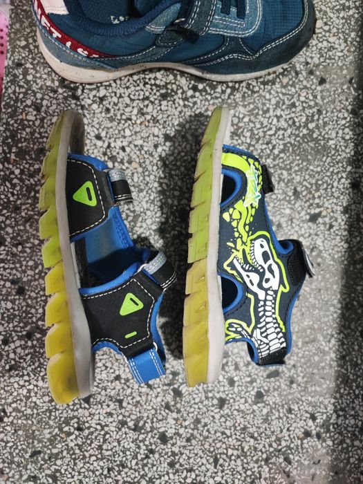 Сандали,боти и маратонки