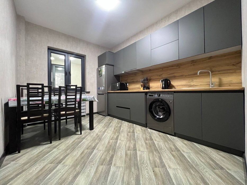 Проается Нежилое Помещение офис 173 м2  чайхана Салом