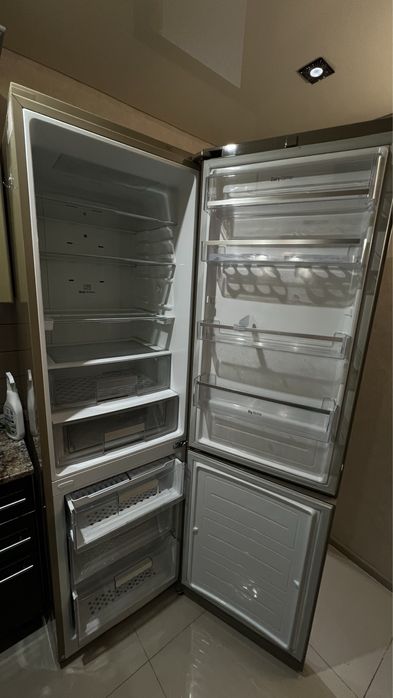 Продам холодильник