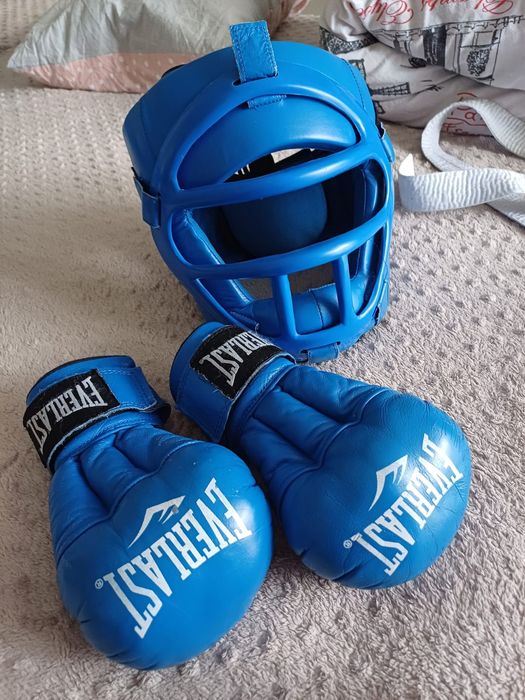 Кимоно, шлем, перчатки на мальчика 150-160