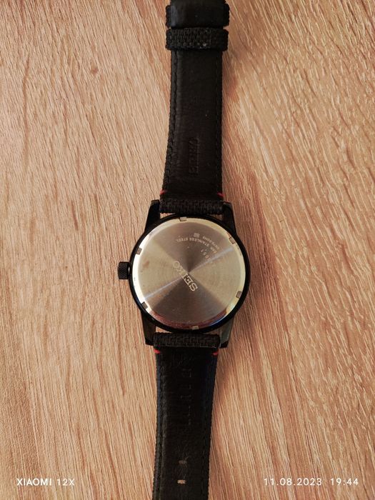 Страхотен оргинален Сейко часовник