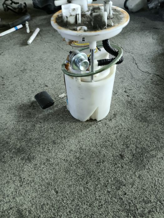 Бензинова помпа за Hyundai i30 1.4i