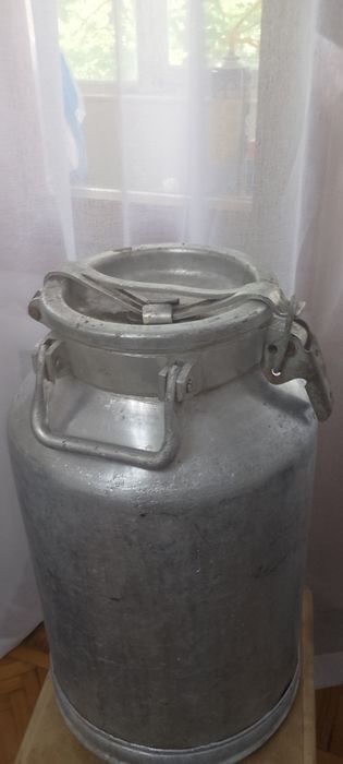 Продам флягу алюминиевую