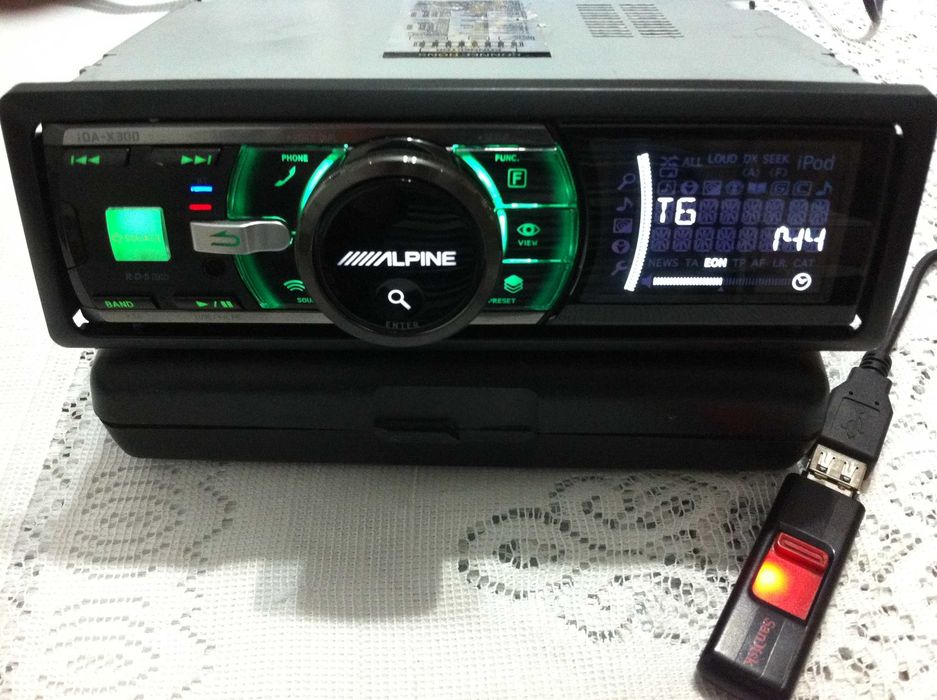 Alpine iDA-X305 iDA-X200 iDA-X300 IDA-X001 iPod USB (statie player