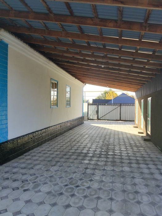 Продаётся большой дом в центре Карабулака