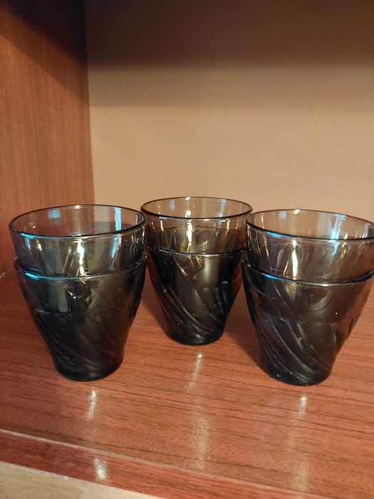 Сахарницы, стаканы разные