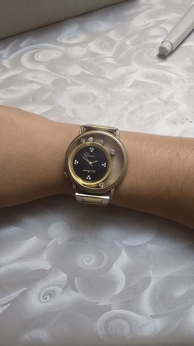 Наручные  часы ,