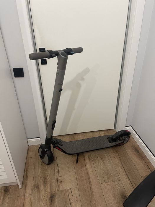 Электро самокат ninebot