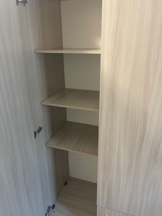 Продам шифоньер, кровать и телевизор