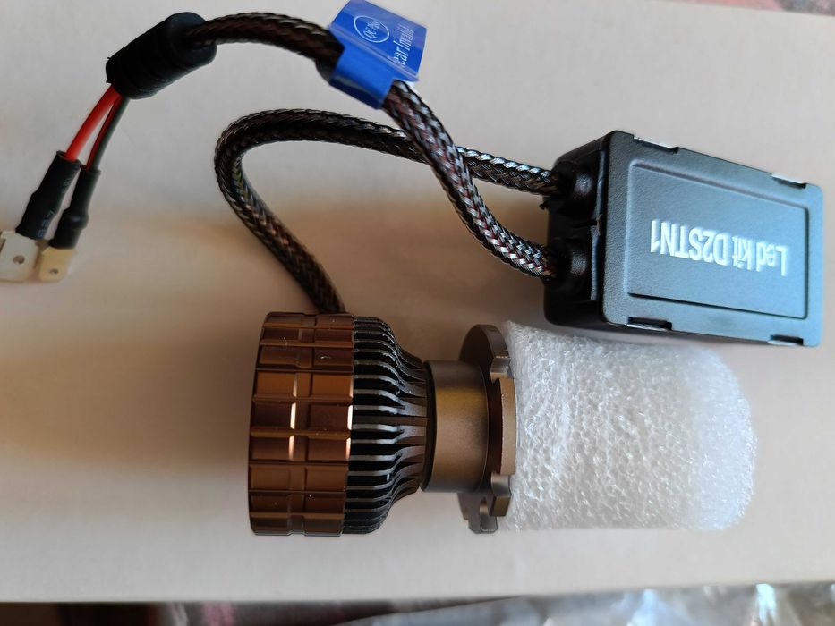 Продавам нови лед лампи D2S.