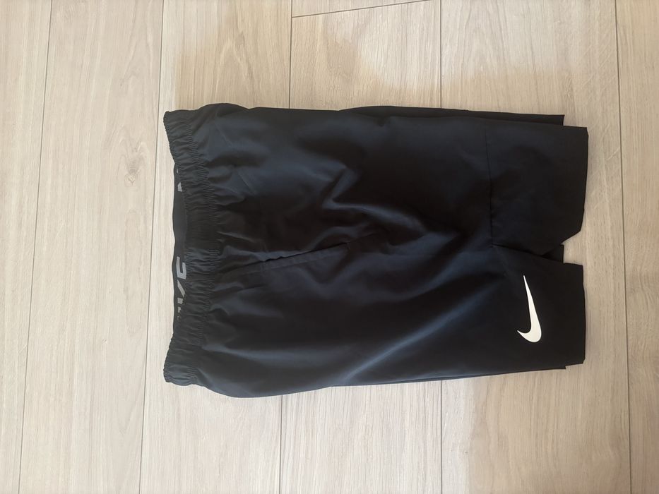 Шорты Nike оригинал,новые