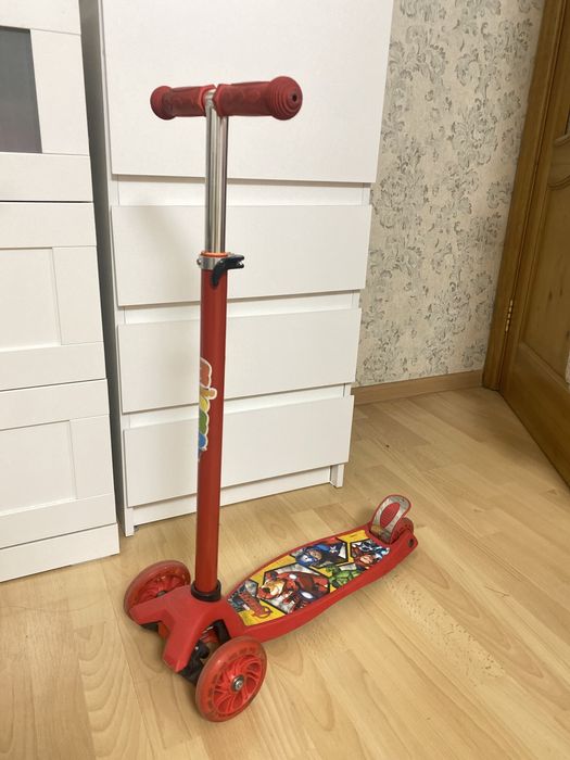 Продам самокат в хорошем состоянии
