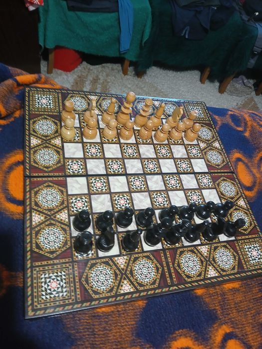 Сирийски Шах и табла