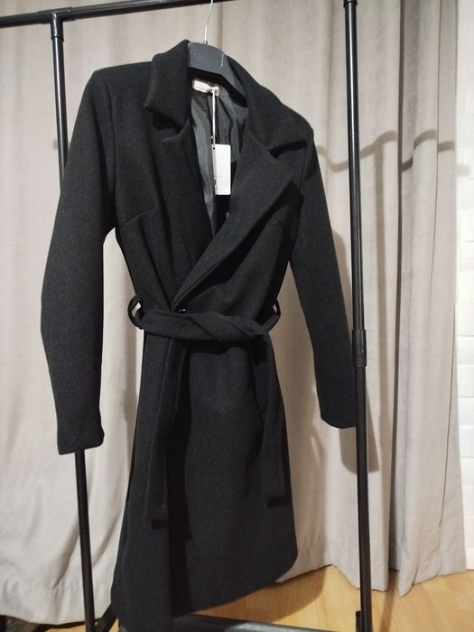 Дамско палто в черно