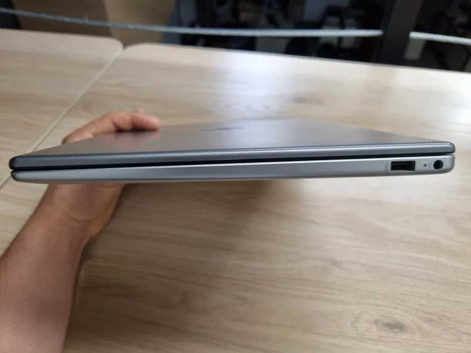 HP 250 G10 kompyuter