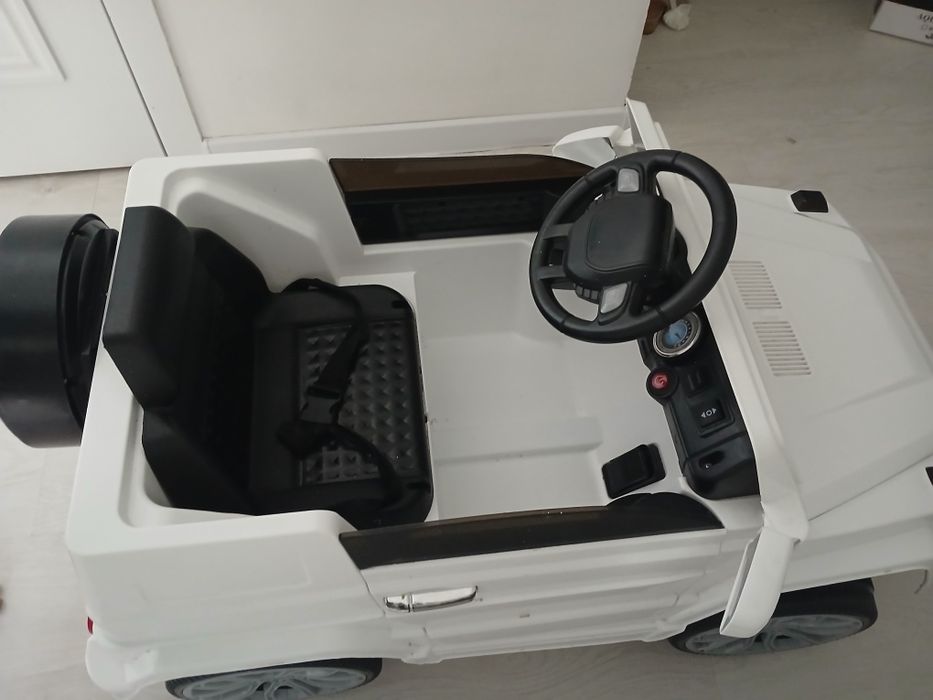 Машина с пультом