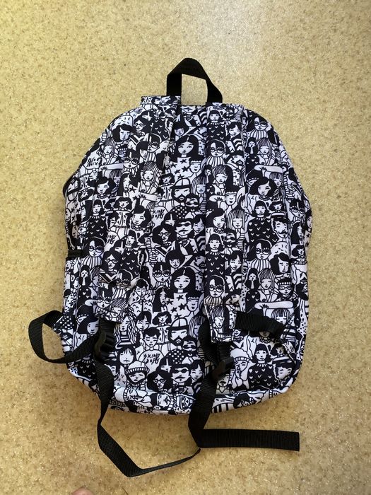 Страхотна Раница Vans - Уникален Дизайн