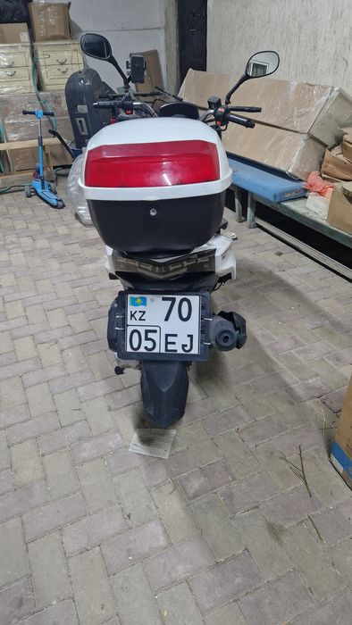 Продам скутер Макси