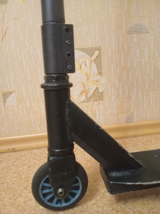 Самокат трюковой