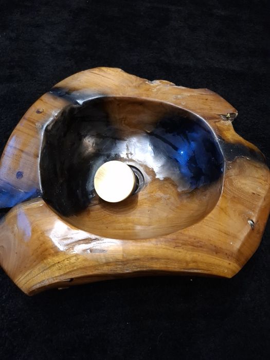 Дизайнерска мивка със сифон