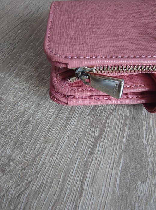 Дамски кожен портфейл Furla Babylon M