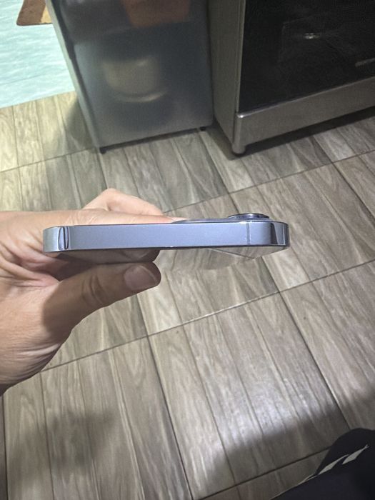 Продам Айфон 13про макс