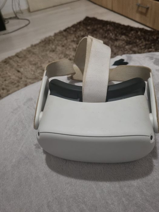 Vând Oculus Quest 2 128gb