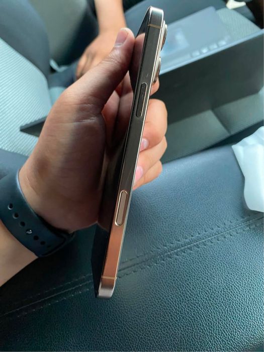 Iphome 16 pro max 256gb