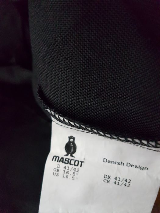 Мъжка риза .Mascot