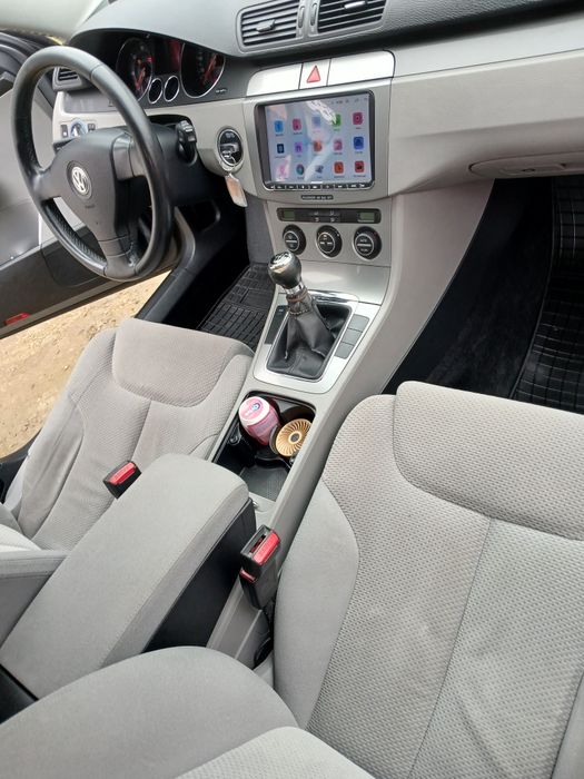 Vând Vw passat b6 19 TDI