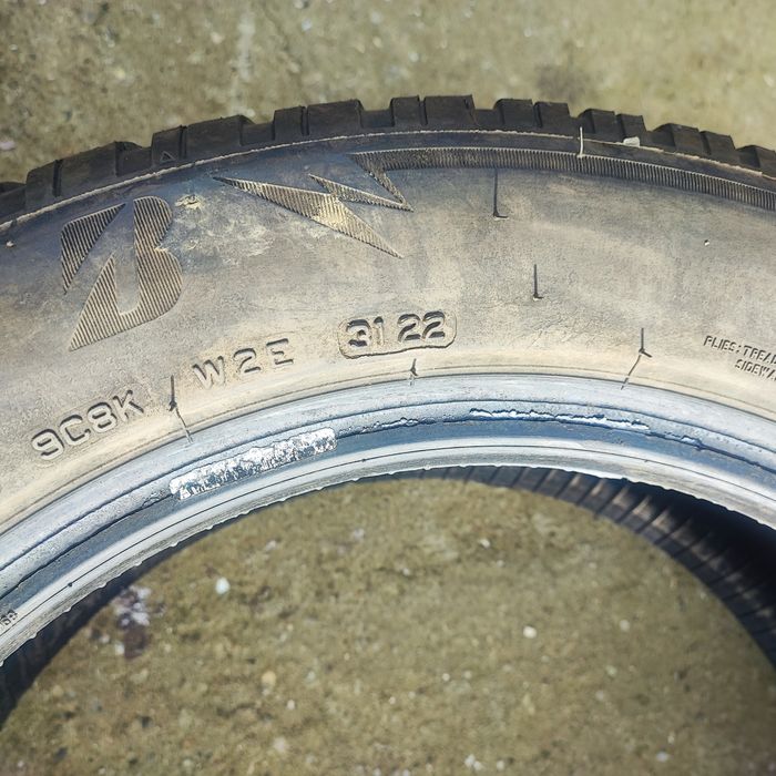 Bridgestone Blizzak 205/55 R16 DOT3122