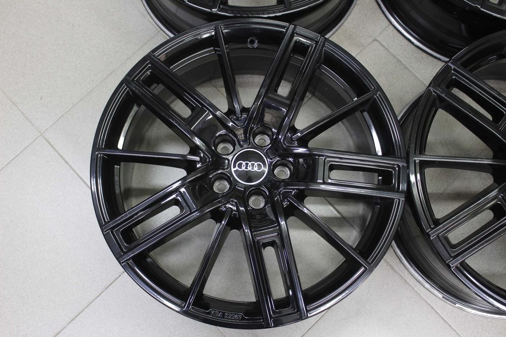 Джанти 19" Audi RS3 (8Y)