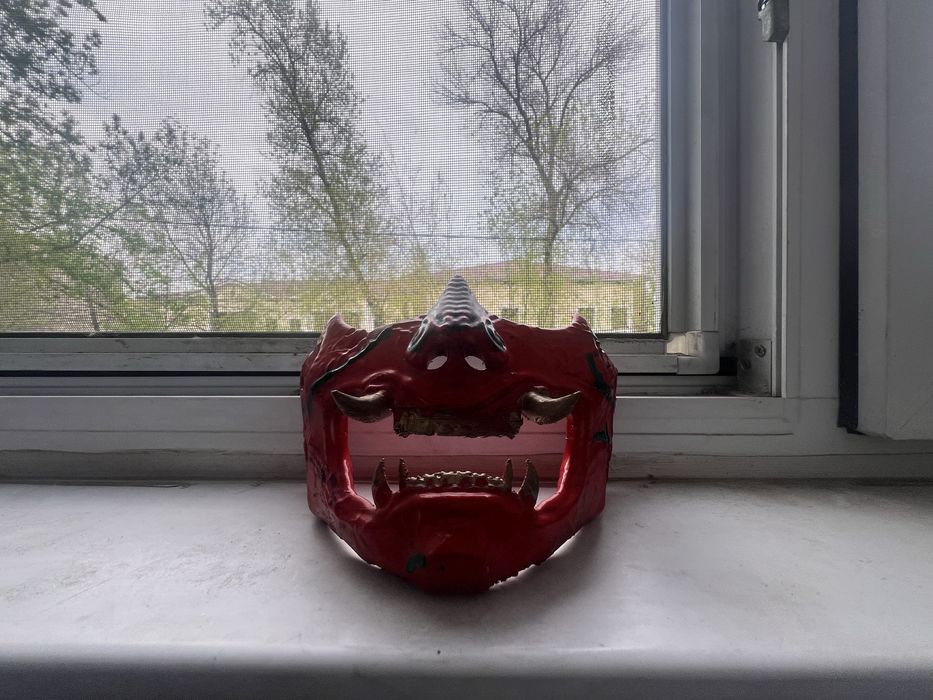 Маска дракона красная